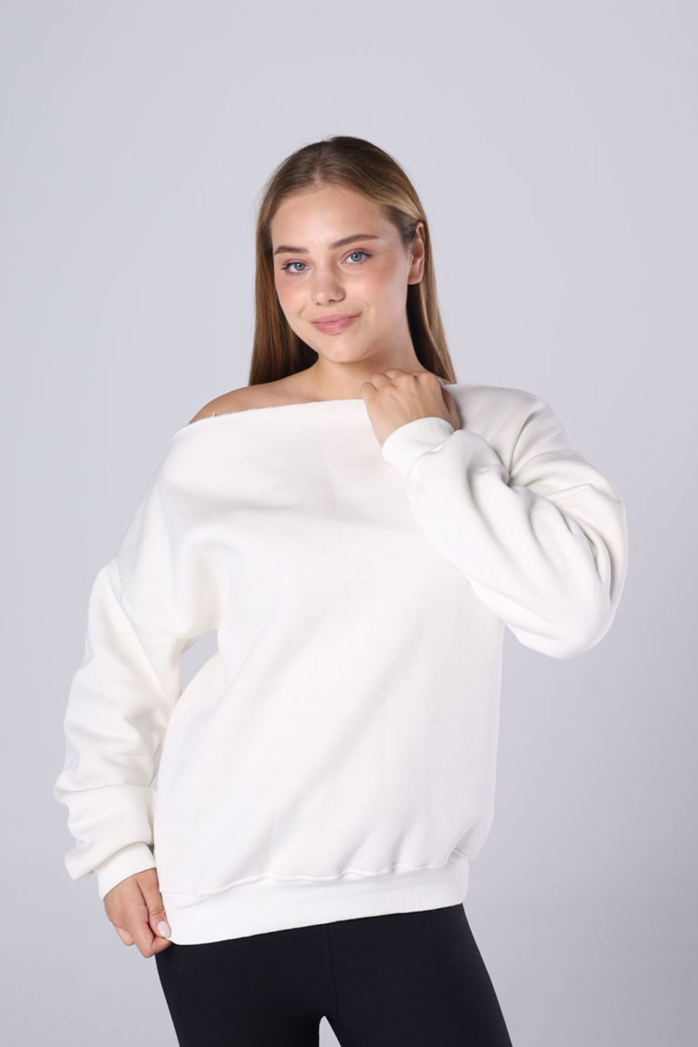 Off-Shoulder Fleece Sweatshirt - Image 14