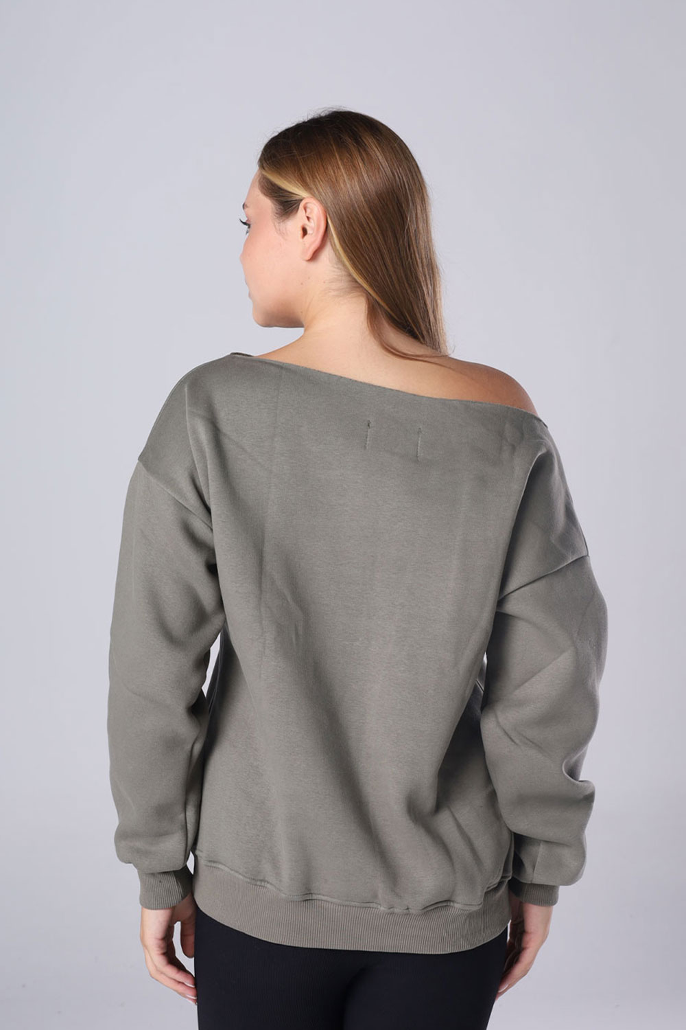 Off-Shoulder Fleece Sweatshirt - Image 24