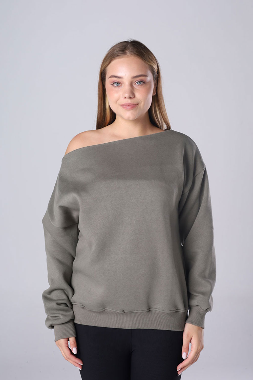 Off-Shoulder Fleece Sweatshirt - Image 22