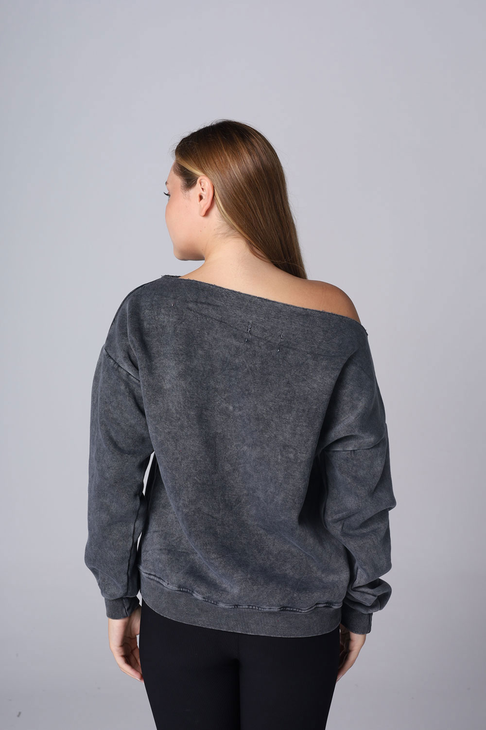 Off-Shoulder Fleece Sweatshirt - Image 31