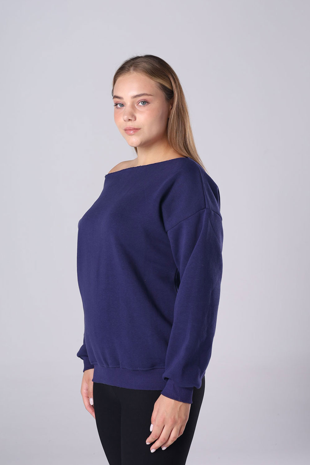Off-Shoulder Fleece Sweatshirt - Image 8