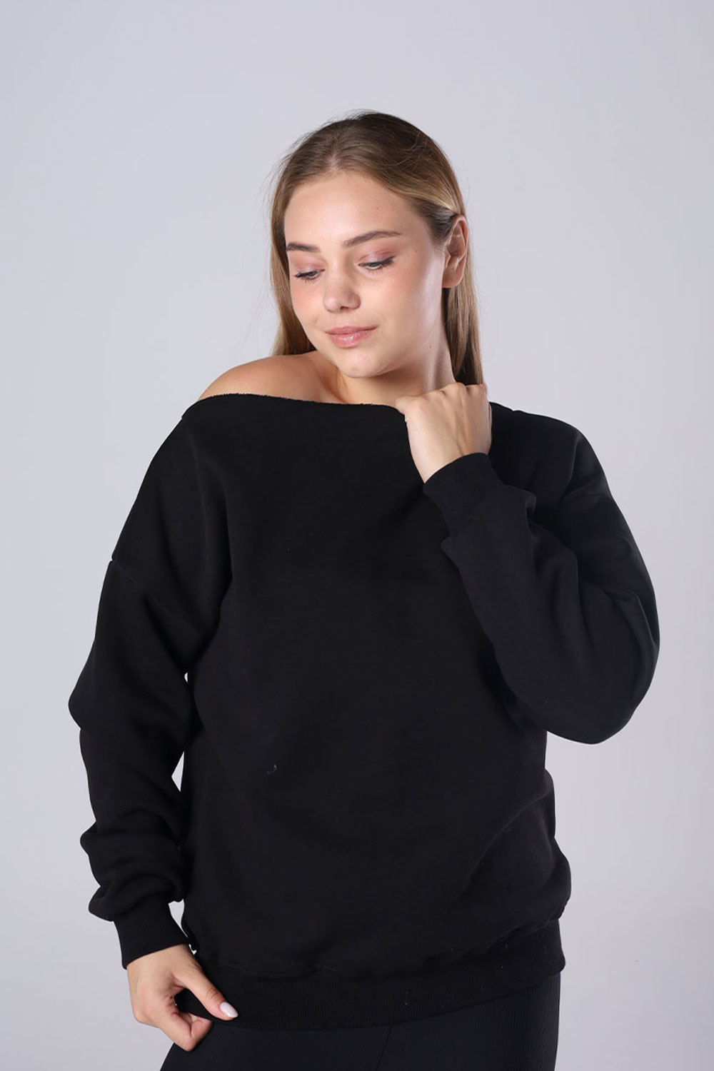 Off-Shoulder Fleece Sweatshirt - Image 5