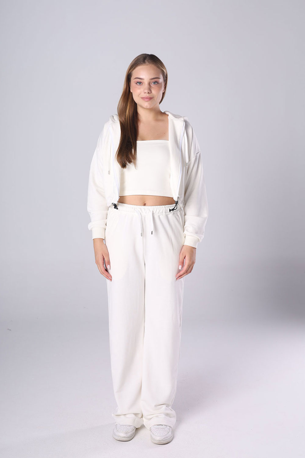 Cropped Full-Zip Tracksuit Set – 3 piece - Image 9