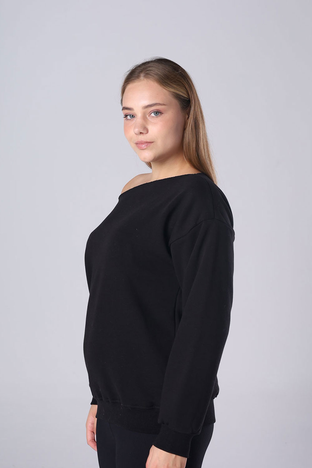 Off-Shoulder Fleece Sweatshirt - Image 3