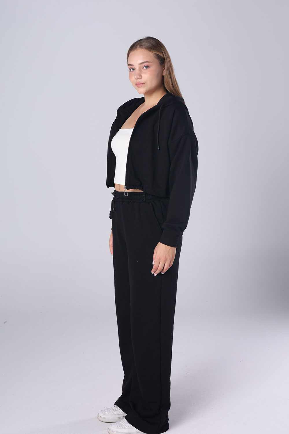 Cropped Full-Zip Tracksuit Set – 3 piece - Image 3
