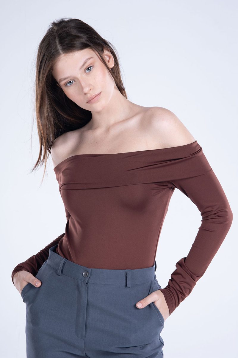 Off-Shoulder Long Sleeve Top - Image 16