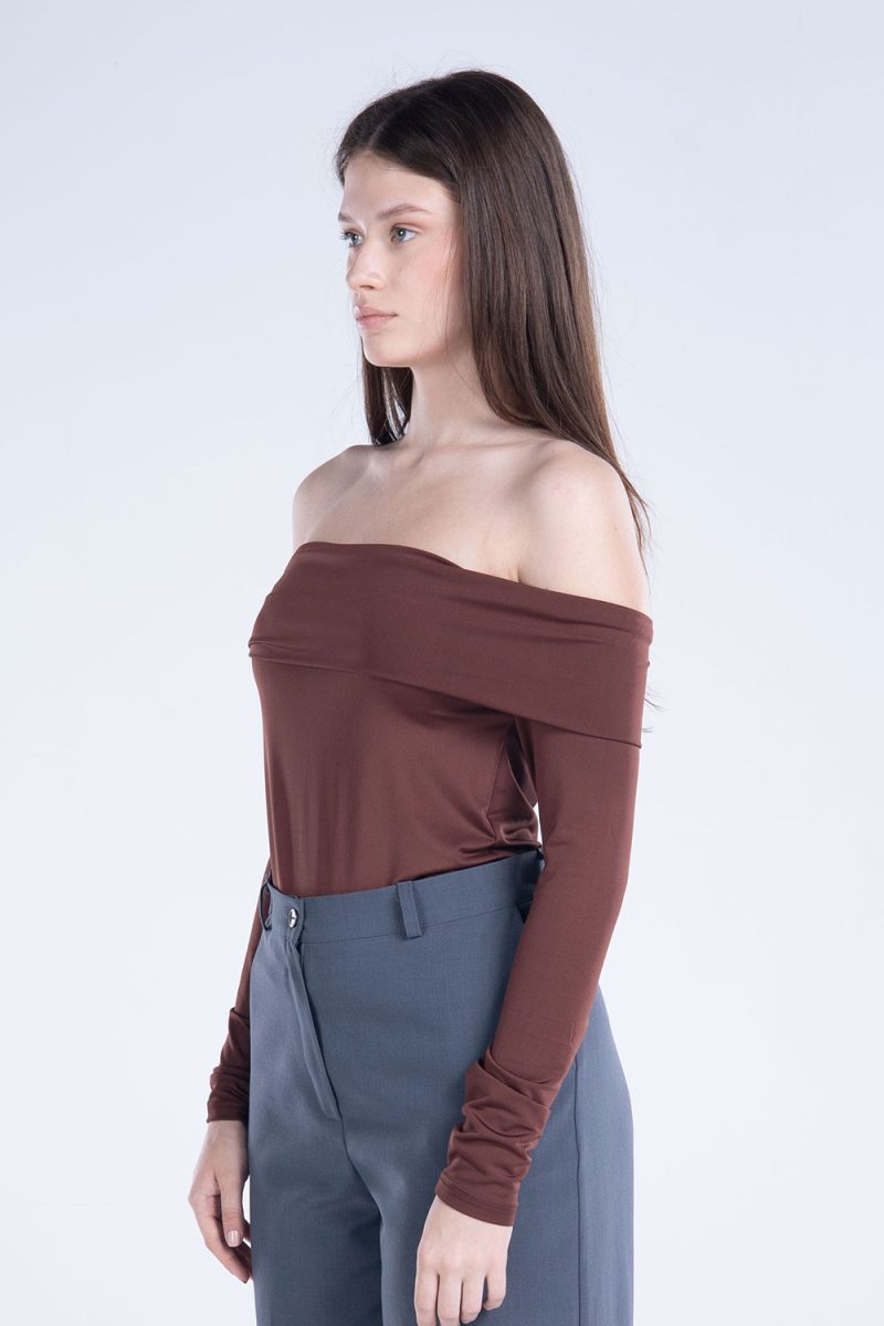 Off-Shoulder Long Sleeve Top - Image 17